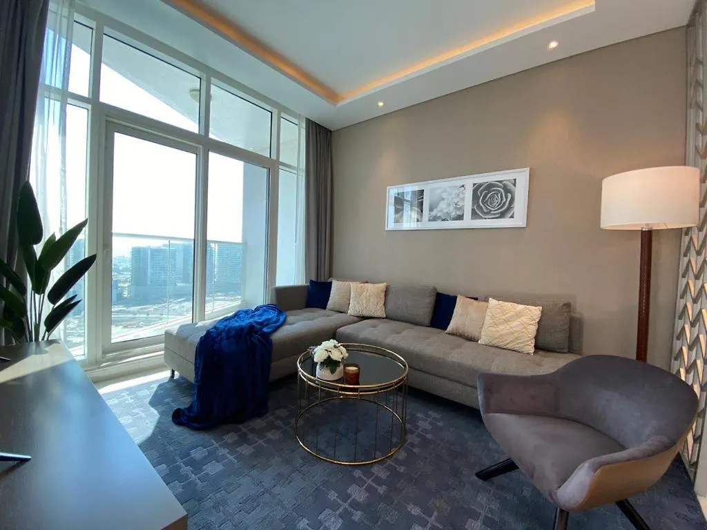 Modern Delux 1 Bed With Canal And Burj Khalifa View Apartment Dubai