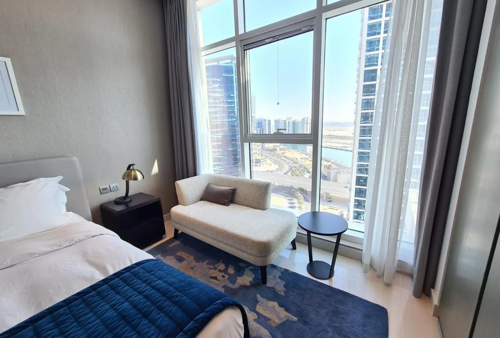 Modern Delux 1 Bed With Canal And Burj Khalifa View Lejlighed Dubai